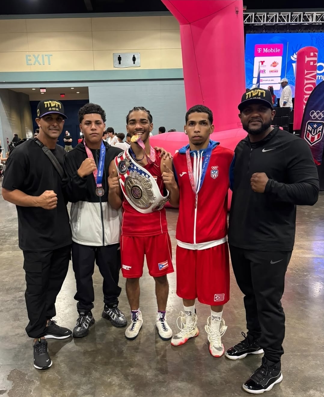 ¡HUMACAO SIGUE BRILLANDO EN EL BOXEO! 🥊🔥💪🏾☝🏾
El pasado 19 de SEPTIEMBRE de 2026. Participaron (3) jovenes en la COPA OLÍMPICA.
iQué orgullo ver el fruto del trabajo, la disciplina y el sacrificio! 
En la Copa 0límpica, celebrada en el Centro de Convenciones de San Juan, nuestros muchachos volvieron a dejar el nombre de Humacao en alto.🇵🇷💪🏾
🥇 CYRUS PÉREZ--ORO 
Gran victoria frente a Joseph Mollinedo, de Texas, USA 🇺🇸
🥈SAMUEL MORALES- PLATA
Excelente desempeño frente a Courtney Glover, de Texas, USA🇺🇸
🥈 MICHAEL RIVERA- PLATA
Gran actuación frente a Valentino Mercado.de Massachusetts. USA🇺🇸
Felicidades. muchachos. Más allá de las medallas. Orgullosos del corazón, la disciplina y el compromiso que demostraron sobre el ring. Cada pelea es experiencia, aprendizaje y crecimiento,
Gracias a todos los que hacen posible este camino y a quienes creen en nuestros jóvenes y en nuestro trabajo
Humacao es boxeo.
Team NDO sigue dejando huellas, De Humacao para Puerto Rico y el mundo.
Gym: Ismael Garcias
iA DIOS TODA LA GLORIA! 🙏🏾 
Humacao  es boxeo 🥊🔥☝🏾💪🏾🇵🇷